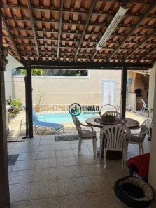 Casa de Condomínio com 5 Quartos à venda, 240m² no Badu, Niterói