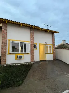 Casa com 2 Quartos à venda, 133m² no Olaria, Canoas