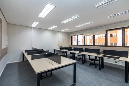 Sala Comercial para alugar, 156m² no Água Verde, Curitiba