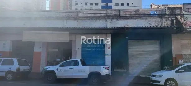 Ponto Comercial para alugar, 90m² no Tabajaras, Uberlândia