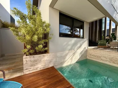 Casa de Condomínio com 4 Quartos à venda, 363m² no Granja Marileusa, Uberlândia