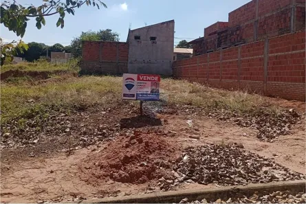 Lote/Terreno à venda, 242m² no Residencial Beatriz, Lins