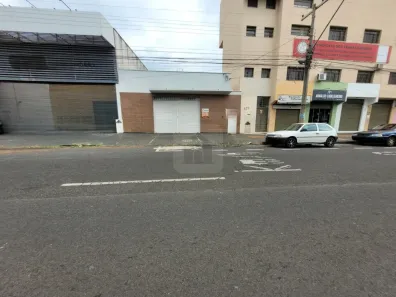 Ponto Comercial para alugar, 300m² no Centro, Uberlândia