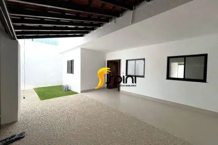 Casa com 3 Quartos à venda, 130m² no Laranjeiras, Uberlândia