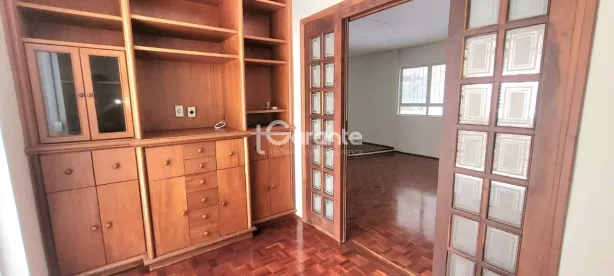 Casa com 3 Quartos à venda, 215m² no Madureira, Bauru