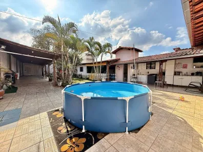 Casa com 3 Quartos à venda, 360m² no São João Batista (Venda Nova), Belo Horizonte