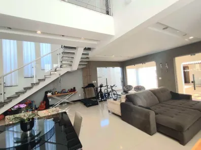 Sobrado com 3 Quartos à venda, 285m² no Residencial Amazonas, Franca