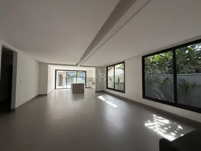 Casa de Condomínio com 4 Quartos à venda, 230m² no Jardins Atenas, Goiânia