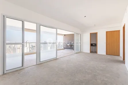 Apartamento com 3 Quartos à venda, 134m² no Vila Bertioga, São Paulo