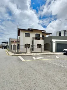 Sobrado com 3 Quartos à venda, 176m² no Orfãs, Ponta Grossa