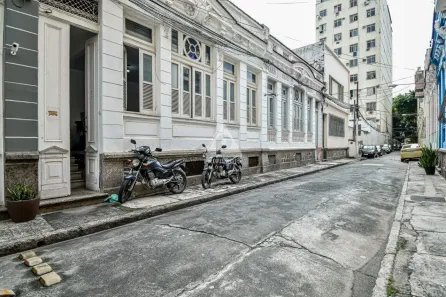 Casa com 5 Quartos à venda, 240m² no Catete, Rio de Janeiro
