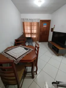 Casa com 2 Quartos à venda, 49m² no Olaria, Canoas