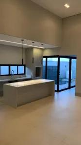 Casa de Condomínio com 3 Quartos à venda, 165m² no Condomínio Belvedere II, Cuiabá