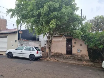 Lote/Terreno à venda, 315m² no Jardim Pacaembu, São Carlos