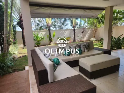 Casa de Condomínio com 3 Quartos para alugar, 290m² no Aclimação, Uberlândia