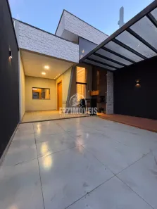 Casa com 3 Quartos à venda, 130m² no Parque das Flores, Goiânia