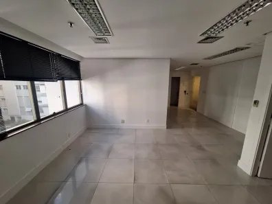 Sala Comercial para venda ou aluguel, 90m² no Jardim Paulista, São Paulo