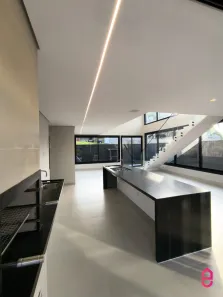 Casa de Condomínio com 3 Quartos à venda, 234m² no Jardins Barcelona, Senador Canedo