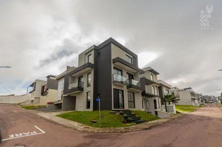 Casa de Condomínio com 3 Quartos à venda, 220m² no Bairro Alto, Curitiba