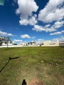 Lote/Terreno à venda, 744m² no Jardim Sul, Uberlândia
