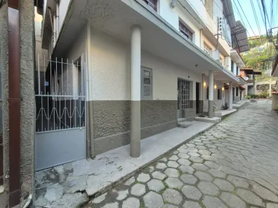 Casa com 2 Quartos à venda, 80m² no Vila Amélia, Nova Friburgo