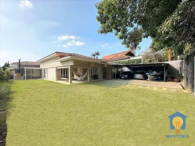 Casa de Condomínio com 3 Quartos para venda ou aluguel, 309m² no Jardim Passárgada I, Cotia