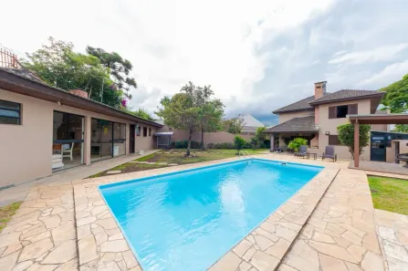 Casa com 5 Quartos à venda, 460m² no Jardim Social, Curitiba