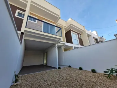 Sobrado com 3 Quartos à venda, 111m² no Itacolomi, Balneário Piçarras