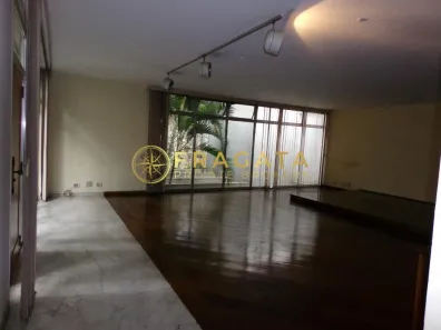 Casa com 4 Quartos à venda, 495m² no Pacaembu, São Paulo