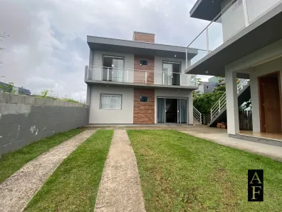 Casa com 2 Quartos para alugar, 70m² no Ambrósio, Garopaba