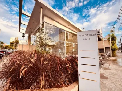 Ponto Comercial para alugar, 80m² no Petrópolis, Natal
