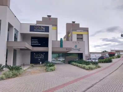 Apartamento com 2 Quartos para alugar, 61m² no Demboski, Criciúma