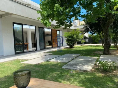 Casa com 6 Quartos para alugar, 512m² no Campeche, Florianópolis