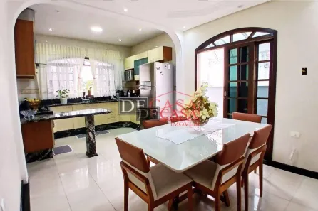 Sobrado com 3 Quartos à venda, 250m² no Vila Carmosina, São Paulo