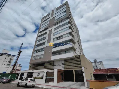 Apartamento com 3 Quartos para alugar, 97m² no Gravatá, Navegantes