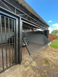 Casa com 2 Quartos à venda, 60m² no 14 de Novembro, Cascavel