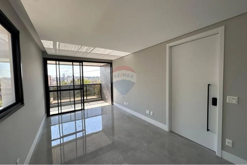 Apartamento com 3 quartos — Santa Efigênia, Belo Horizonte