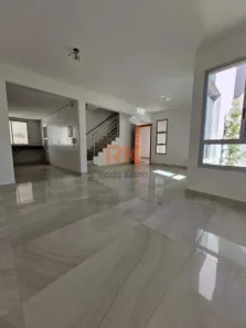com 3 Quartos à venda, 130m² no Centro, Contagem
