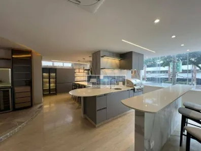 Apartamento com 3 Quartos para alugar, 270m² no Gonzaga, Santos