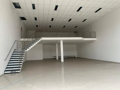 Ponto Comercial para alugar, 389m² no Partenon, Porto Alegre