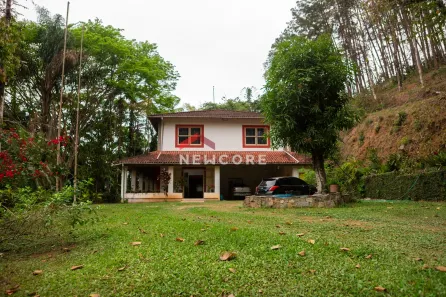 Casa com 6 Quartos à venda, 800m² no Fazendinha (Penedo), Itatiaia