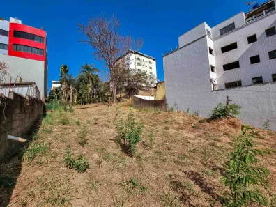 Lote/Terreno à venda, 800m² no Santo Antônio, Divinópolis