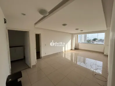 Apartamento com 3 Quartos para alugar, 120m² no Nossa Senhora Aparecida, Uberlândia