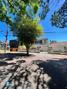 Lote/Terreno à venda, 500m² no Três Figueiras, Porto Alegre