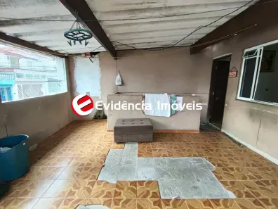Sobrado com 4 Quartos à venda, 220m² no Vila Scarpelli, Santo André