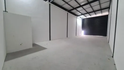 Galpão/Depósito/Armazém para alugar, 119m² no Jardim Colonial, São Paulo