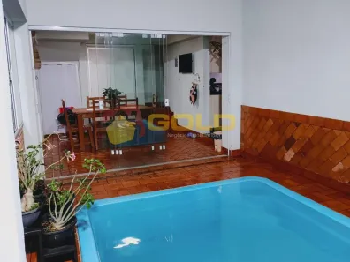Casa com 5 Quartos à venda, 209m² no Cidade Jardim, Uberlândia
