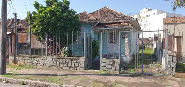Lote/Terreno à venda, 300m² no Sarandi, Porto Alegre