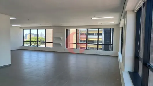 Sala Comercial para alugar, 95m² no Centro, São José dos Campos
