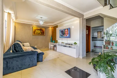 Sobrado com 5 Quartos à venda, 188m² no Alto Boqueirão, Curitiba